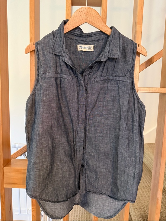 Madewell Tops - Madewell Men's Sleeveless Button-Down Shirt - Charcoal Gray